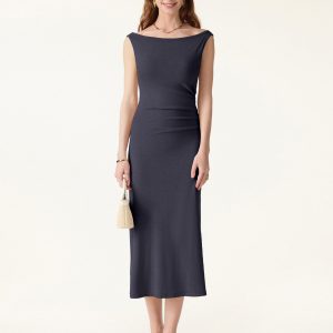 Elegant Boatneck Tucked Fit-and-Flare Midi Bra Dress